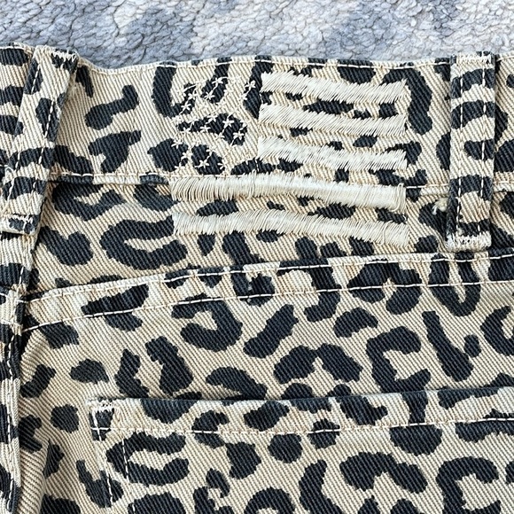 NWT Revice Uptown On The Spot Leopard Animal Print Jeans High Rise Sz 24 - Picture 8 of 15